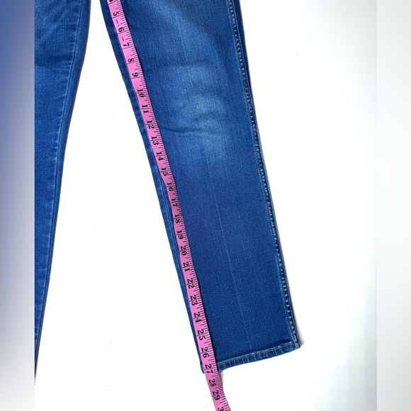 White House Black Market The Straight Crop Jeans Size- 4 - Picture 4 of 10